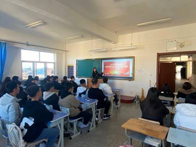 说明: C:\Users\PC-DELL\Desktop\辽地院-网站建设\宣传\学生\环境与生态系辅导员加强消防安全教育工作（2022.11）\辅导员安全教育2.jpg