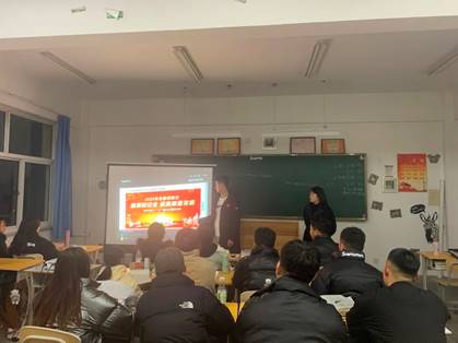 说明: C:\Users\PC-DELL\Desktop\辽地院-网站建设\宣传\学生\环境与生态系辅导员加强消防安全教育工作（2022.11）\辅导员安全教育1.jpg